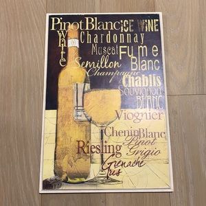 White wine wall decor